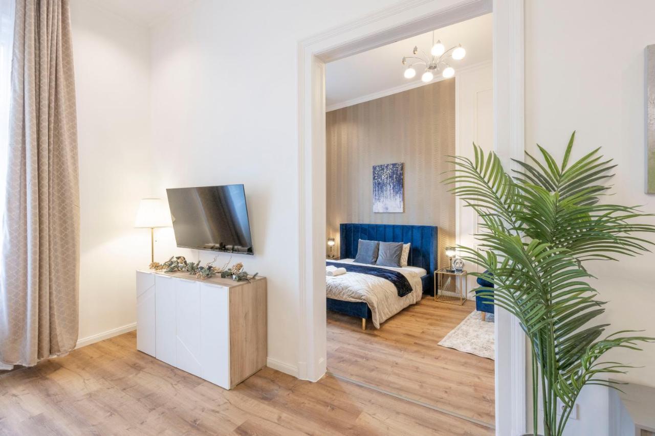 Luxurious Central Grand Home W/ 3Bedrm 2Bathrm Budapest Ngoại thất bức ảnh